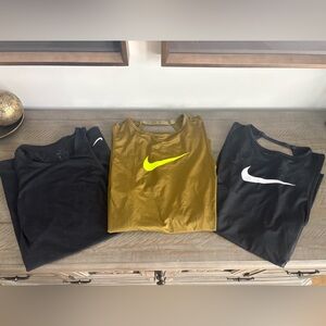 Women’s Nike Logo Sleeveless Tanks (x3)
